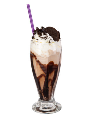 "Oreo" pieno ir ledų kokteilis